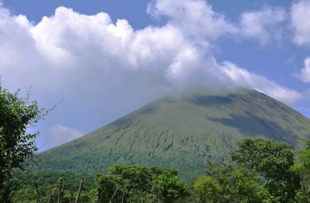 San Cristobal volcano (Adam Cole) San Cristobal volcano (Adam Cole)