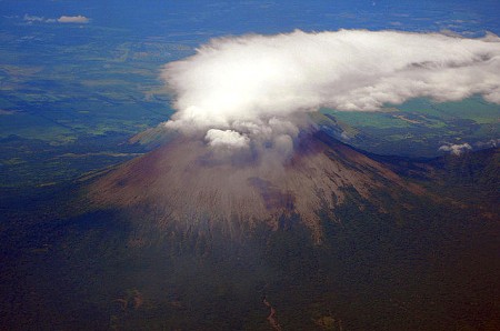 Aerial view of steaming San Cristóbal Volcano (Andy Tarica) Aerial view of steaming San Cristóbal Volcano (Andy Tarica)