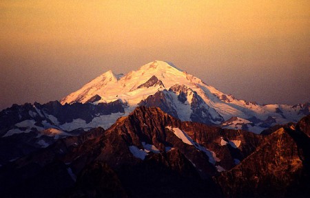 The view of the east side of Mount Baker upon sunrise (Justin Brown)