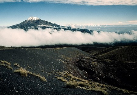 Iztaccíhuatl Volcano (Sarah Leen, nationalgeographic.com) Iztaccíhuatl Volcano (Sarah Leen, nationalgeographic.com)