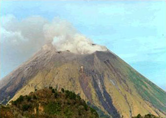 Steaming crater of San Cristóbal
